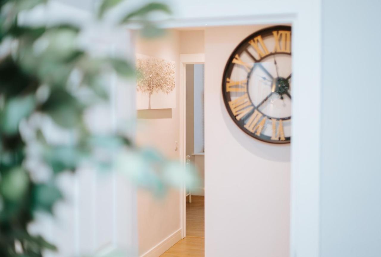 Luxury Modern 3 Bedroom Apartment In City Centre EDI Exterior foto